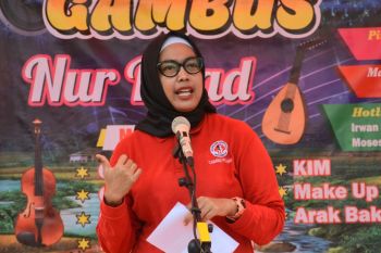 Gelar Tiga Lomba Tradisional Sambut Ramadhan, Ny. Genny Hendri Septa Apresiasi TP-PKK Kelurahan TBG