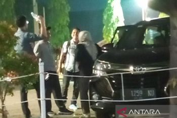 Beberapa orang kontraktor di Situbondo diperiksa penyidik KPK