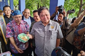 Airlangga: Program makan gratis bisa tingkatkan ekosistem UMKM