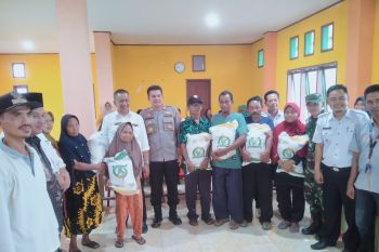Sebanyak 1.873 KPM di Kecamatan Lunang terima bantuan pangan