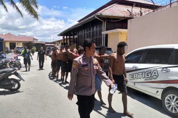 Polres Jayapura minta warga tak  gelar pesta malam hari