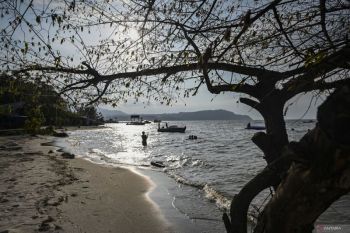 Warga mendukung penyelenggaraan F1 Powerboat Danau Toba 2024