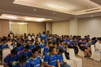 Seratusan siswa dari 24 sekolah se-Sulselbar ikuti kompetisi e-sport di Makassar