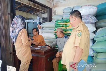 Tim Disperindag OKU sisir pedagang mainkan harga sembako