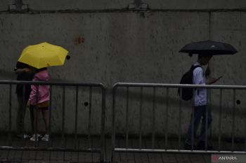 Jakarta diguyur hujan pada Selasa sore