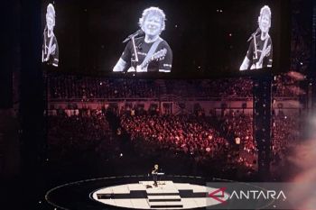 Kenali jenis visa terbaru yang digunakan Ed Sheeran saat konser ke Indonesia