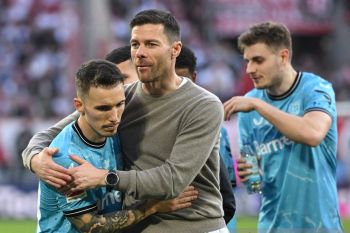 Pelatih Xabi Alonso tak ingin jemawa unggul 10 poin dari Bayern
