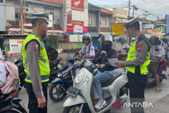 Polres Batang jaring 74 pelanggar pada hari pertama Operasi Keselamatan Candi 2024