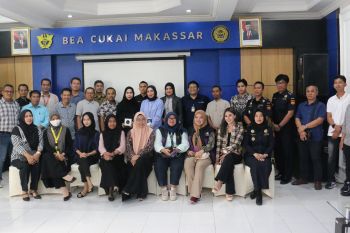 Bea Cukai Makassar sosialisasikan aturan barang bawaan penumpang