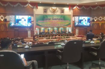 Gantikan Sulastri, Kartika Roni dilantik sebagai Anggota DPRD Riau