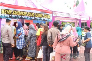 Lima komoditas pasar murah di Jepara diminati  pembeli