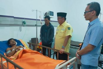 Bupati dan BPJS Ketenagakerjaan Muara Enim kunjungi korban girder roboh