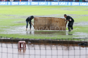 Stadion Brawijaya Kediri tergenang air