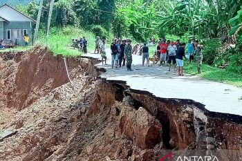 Trans Sulawesi di bagian barat Gorontalo Utara sudah dapat dilalui