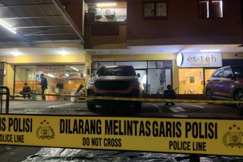 Polisi telusuri motif satu keluarga lakukan aksi bunuh diri