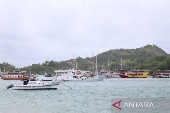 Wabup Mabar imbau nelayan waspadai gelombang tinggi