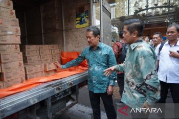 Pemerintah bagikan 10.000 ikan kaleng di Yogyakarta