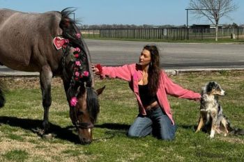 Bella Hadid dan pacar barunya hadiri acara Texas Rodeo