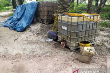 BBM solar ditemukan di perumahan PT Asian Agri di Inhu