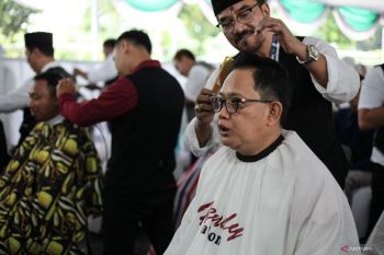 Beri layanan gratis, Pj Gubernur Jatim kagumi komunitas "Ngasal"