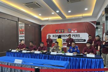 Imigrasi Batam deportasi WN Jepang buronan Interpol