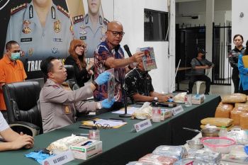 Narkotika jenis LSD ribuan lembar masuk Indonesia
