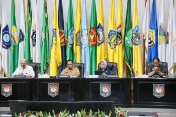Mendagri Tito menyoroti pertumbuhan ekonomi dunia dan posisi Indonesia