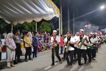 Puluhan peserta meriahkan lomba bagarakan sahur Tabalong
