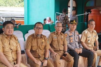 Giliran Desa Seleman menjadi lokasi Operasi Pasar Murah Pemkab Muara Enim