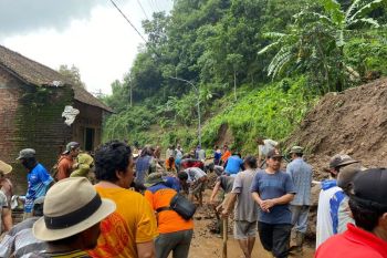 Dua rumah terdampak tanah longsor di Kudus