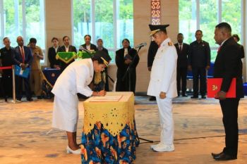 Gubernur Papua minta Pj Bupati Biak Sofia Bonsapia sukseskan PSN