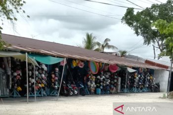 DLH Biak minta pemilik toko wajib punya tempat tampung sampah
