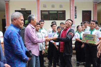 STAHN Mpu Kuturan berikan bantuan sosial ke panti asuhan