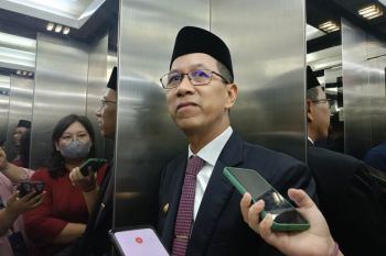 Daerah rawan banjir harus ditambah tempat penampungan air
