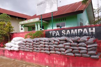 DLH Dharmasraya olah sampah organik jadi pupuk kompos