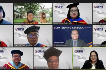 Pendiri Yayasan Aya Sophia berhasil raih gelar doktor