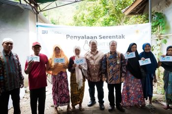 PLN Unit NTB turut berpartisipasi dalam kegiatan "Light Up The Dream"