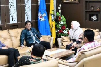 Kantor BI Riau alokasikan beasiswa untuk 75 mahasiswa Unri