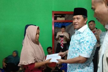 Korban serangan harimau terima santunan dari Pemkab Lampung Barat