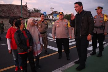 Kapolda DIY memotivasi personel Polres Bantul saat giat patroli subuh