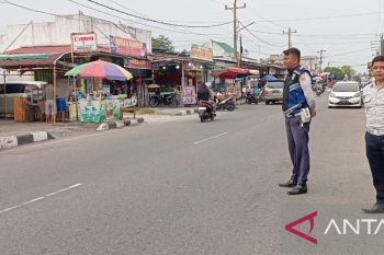 Dishub Pariaman atur lalu lintas di pusat penjualan takjil