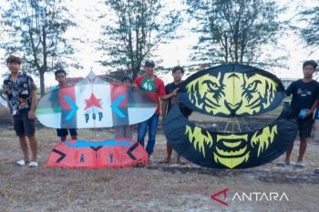 Lanud RSA Natuna gelar lomba layang-layang sambut HUT ke-78 TNI AU