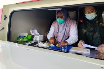 Jaga keamanan pangan, Pemprov Lampung periksa produk perikanan
