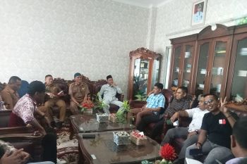 Wabup Pasbar kecewa melihat proses mutasi pejabat satu pekan terakhir