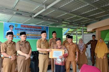 Nagari Aia Manggih Barat salurkan Bantuan Langsung Tunai