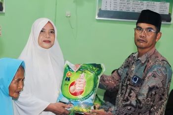 Kemenag OKU Selatan salurkan sembako Ramadhan