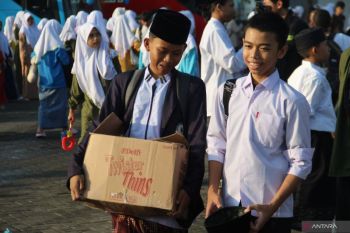 Santri Tebuireng mudik bareng