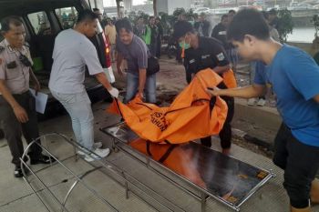 Polisi selidiki penemuan mayat di kali kolong Tol Ancol Jakarta