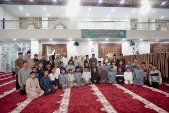 I'tikaf di masjid Manarul 'Ilmi Islamic Center Padang Panjang diikuti jemaah berbagai daerah