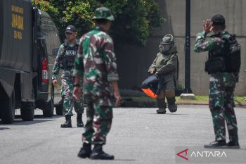Kompi Jihandak sisir material serpihan ledakan Gudmurah Kodam Jaya